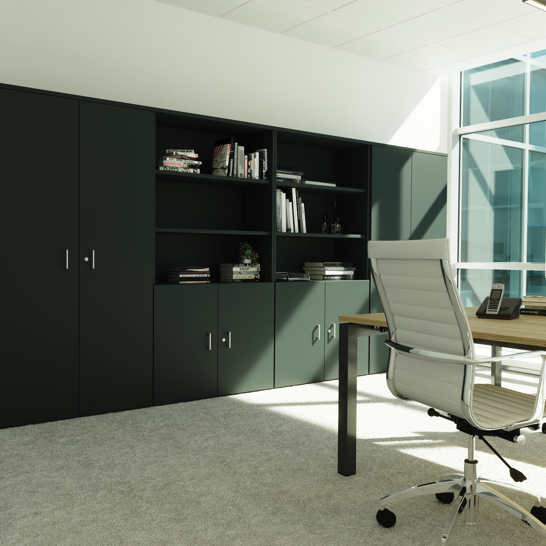 Kantoor met tafel, stoelen en kasten.