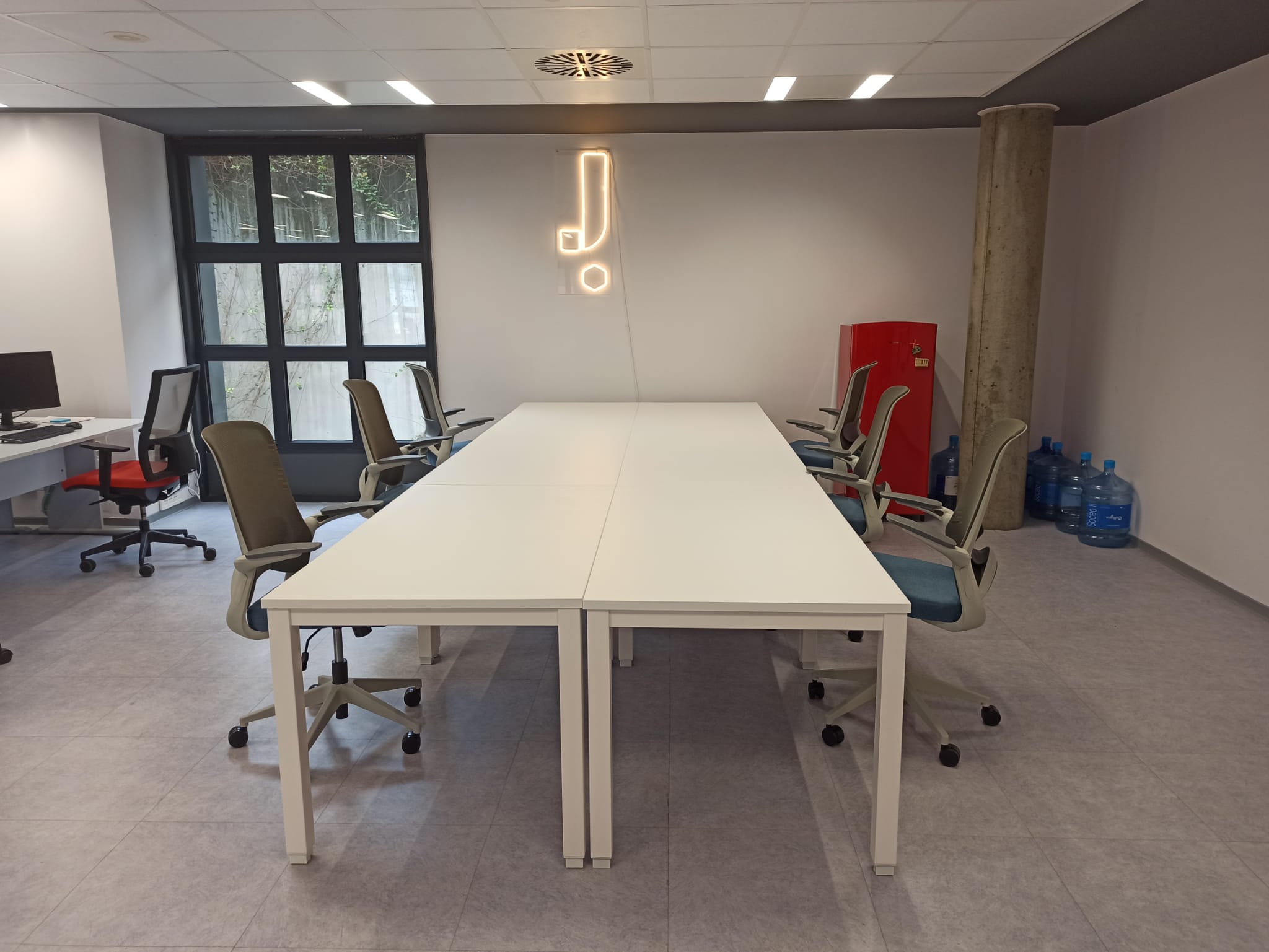 Werkplek voor een kantooromgeving